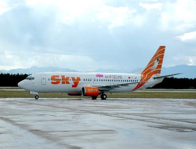 TAHIR GÖRGÜLÜ - Sky Airlines, Antalya’Dan Kktc’Ye Sefer Başlattı