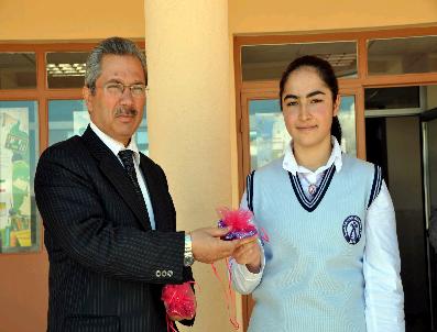 ULUCAK - Suşehri Anadolu Öğretmen Lisesi‘nin Başarı Mutluluğu