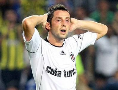 Beşiktaş Kahveci'nin sözleşmesini feshetti