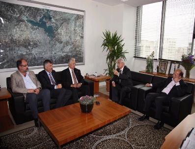 FARUK LOĞOĞLU - Chp’Li Adaylardan Aldırmaz’A Ziyaret