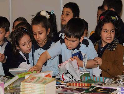 ECE TEMELKURAN - Kitap Fuarı Rekora Koşuyor