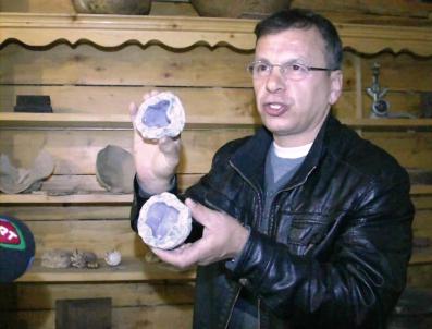 Memleket Hasreti İle Başladı Eski Eşyalardan Müze Oluşturdu