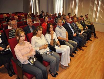 Radyasyondan Korunmak İçin Cep Telefonuyla 5 Dakikadan Fazla Konuşmayın