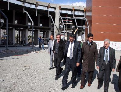 Aydın Ve Yalamanoğlu Otogar İnşaatını Ziyaret Etti
