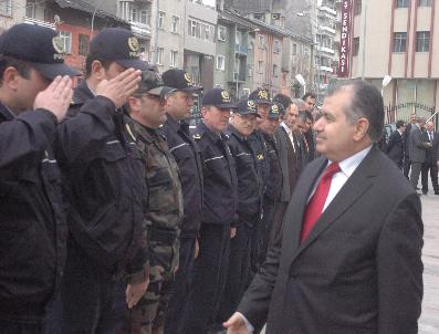 OSMAN GÜNEŞ - Bakan Güneş‘ten Başpolislik Sınavı Ve İzmir‘de Belediye Baskını Açıklaması