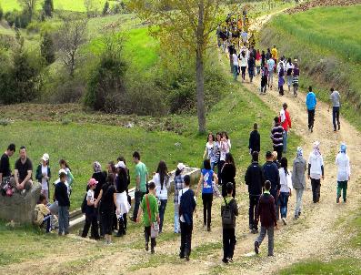 MEHMET ERMIŞ - Boyabat‘ta Baharın Gelişi Doğa Yürüyüşüyle Kutlandı