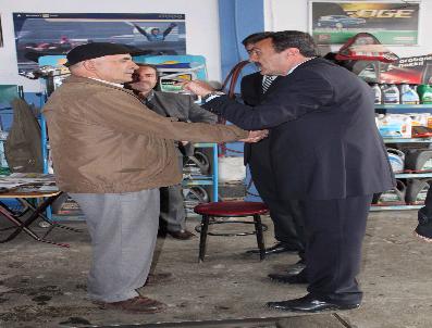 SELÇUK YANMAZ - Chp Düzce Milletvekili Adayları Sanayi Çarşısı Esnafını Gezdi