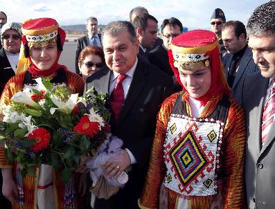 AHMET KARA - İçişleri Bakanı Osman Güneş Kars‘ta