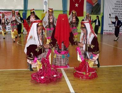 İlköğretim Okulları Halk Oyunları Şenliği