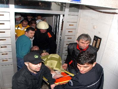 Samsun’Da Çıkan Yangında Çok Sayıda Kişi Zehirlendi