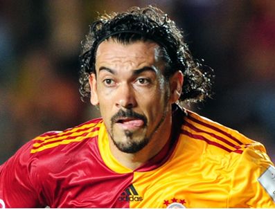 SERVET ÇETİN - Servet'in gözü Avrupa'da