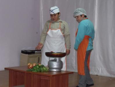 ÜZEYIR AZIZ ÖZEREN - Yüksekova‘de Dereceye Giren Öğrenciler Ödüllendirildi