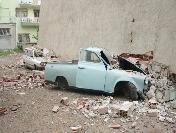 Bina Çöktü, İki Otomobil Enkaz Altında Kaldı