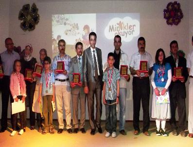 Okuma Yarışmasında Dereceye Giren Minikler Ödüllendirildi