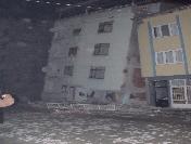 Simav‘da 5.9 Şiddetinde Deprem