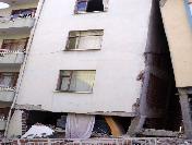 Simav Depreminde En Çok Hasar Konutlarda Oluştu