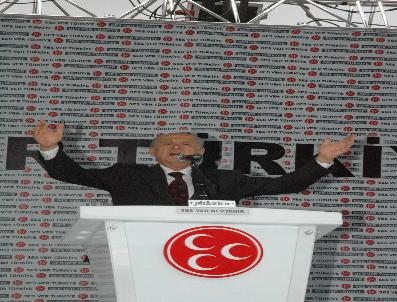 Bahçeli: Kaset Ve İstifalara Değinmedi, Başbakan'ı Eleştirdi