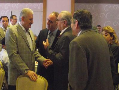 TEVFIK ENSARI - Binali Yıldırım: İzmir’E Az Konuşan Ama Çok İş Üreten Bir Ekip Lazım