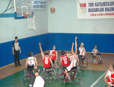 OSMANIYE VALISI - 7 Ocak Engelliler Takımı Ligi 2. Sırada Tamamladı