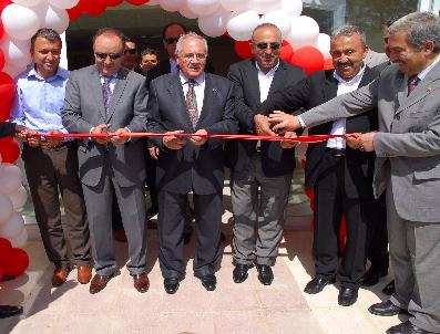 AVRUPA KONSEYI PARLAMENTERLER MECLISI - Bakan Gönül, Havuz Ve Stadyum Açtı