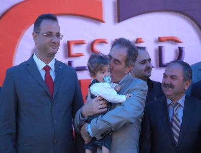 UMUTSUZLUK - Bakan Günay: Onlar Cumhuriyetçi Değil, Saltanat Artığı