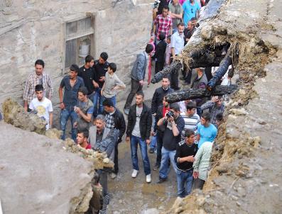 Çıkan Yangın 5 Eve Sıçradı