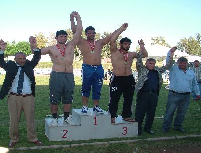 RAUF ULUSOY - Kadirli’De Karakucak Güreş Festivali Yapıldı