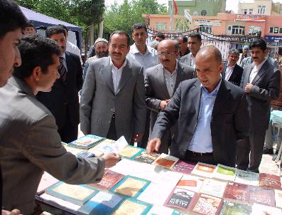 COŞKUN AÇıK - Kahta‘da Semerşah Derneği‘nden Kermes