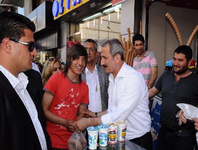 Bakan Çağlayan Mersin Bakkallar Ve Bayiler Odası'nı ziyaret etti