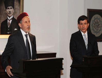 Davutoğlu- Abdülcelil ortak basın toplantısı