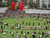 Bergama'da 1915 kişiden oluşan ekip harmandalı oynadı ve bir rekora imza attı