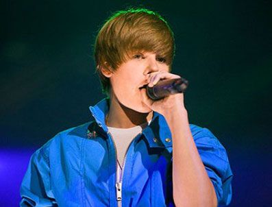 JUSTİN BİEBER - Billboard Ödülleri'ne Justin Bieber damgasını vurdu