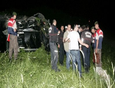 Sakarya'da trafik kazası: 2 ölü, 3 yaralı