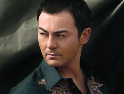 Serdar Ortaç kumarda 500 TL kazandı