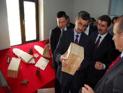 AYHAN KARTLı - Taşköprü Ahşap Oymacılık Açıldı