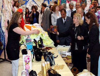 CAFER ŞAHIN - Uşak Halk Eğitim Merkezi’Nden Yıl Sonu Sergisi