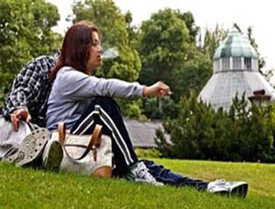 BLOOMBERG - ABD'nin New York kentinde parklarda da sigara içmek yasaklandı