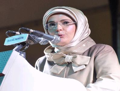 HALİL MUTLU - Bir Yastıkta Yarım Yüzyıl