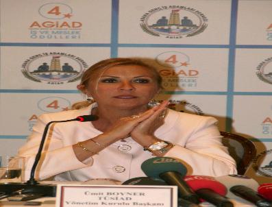 ÜMIT BOYNER - Boyner, Ekonomi Ve Siyaset Gündemini Değerlendirdi