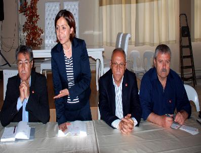 DİLEK AKAGÜN YILMAZ - Chp Köy Muhtarlarıyla Bir Araya Geldi