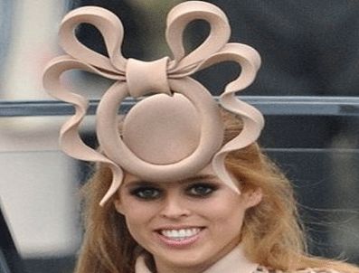 SARAH FERGUSON - Çirkin şapkaya 200 bin lira