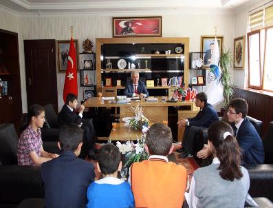 BEKIR YıLMAZ - Çubuk Çocuk Meclisi İlk Toplantısını Yaptı