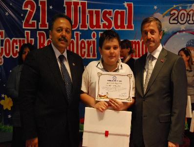 ALI ÇıNAR - Hayalindeki Dünyayı Resmeden Çocuklar Ödüllendirildi