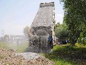 Üstünde Mıcır, Altında Sigara