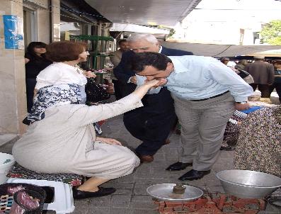 FERDA ÇAĞLAR ERKUT - Adayların Pazar Mesaisi