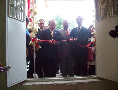 FERHAT PEŞIN - Vali Oğuz, Gelendost Halk Eğitim Merkezi Sergisinin Açılışını Yaptı