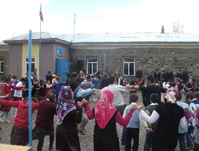 FATIH ACAR - Erzurum‘dan Kars‘a Kardeş Okul Projesi