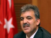 Cumhurbaşkanı Gül, küçük Fatih'e kalemini hediye etti