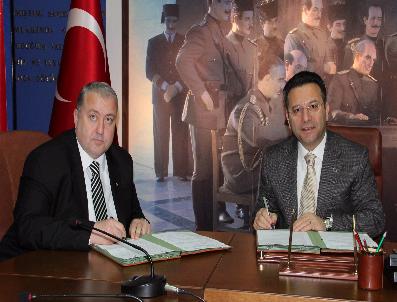 NUSRET ŞAHIN - Çarşamba Ticaret Borsası‘ndan Eğitime Tam Destek