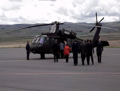 AHMET KARA - İçişleri Bakanı Kars’Tan Ayrıldı
